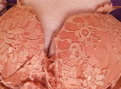 比较喜欢聚拢有沟 价格也还好 很喜欢很喜欢 建议购买哦 比较喜欢聚拢有沟 价格也还好 很喜欢很喜欢 建议购买哦