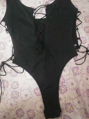 不错,很性感,而且面料也很厚实,线也很牢固,各方面都不错 不错,很性感,而且面料也很厚实,线也很牢固,各方面都不错