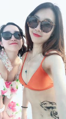 泳衣挺好看的 而且完全不担心会掉或者不贴身 很喜欢 可以再买其他色 推荐