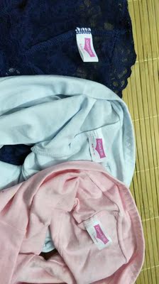 一次买了三盒,一直穿他们家的内裤,每次都很满意,极力推荐给大家噢,喜欢的赶快动起来! 一次买了三盒,一直穿他们家的内裤,每次都很满意,极力推荐给大家噢,喜欢的赶快动起来!