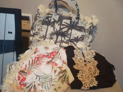 这家店的衣服是绝了，质量非常好而且还很美，很性感，博主推荐的泳衣，到货质量版型真的是好，国庆要出去玩，又下了好多单，买了大概两千多的衣服，衣服质量超级好，据说这个model是老板，好性感的美女，好喜欢好喜欢，这家店一定会红红火火。