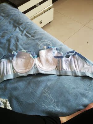 客服态度很好，还有送了加长带。质量超好