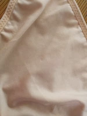 买来穿泳裤打底的,感觉还不错 买来穿泳裤打底的,感觉还不错