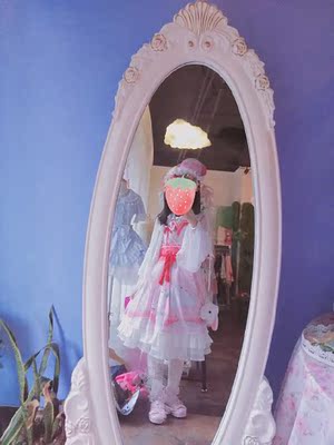 很好看！不穿的时候是黄色的穿了就变白了(什么)很配我的裙子！！敲可爱哒&mdash;&mdash;