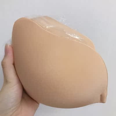 挺贴合穿出来效果挺好。主要还有物美价廉而且也没什么&nbsp;气味，手感柔软光滑一摸就知道用的硅胶材质不错哦！卖家送的礼物也&nbsp;很喜欢都是很实用的。祝店主大卖买的一直都是他家的，用的可以介绍给很多小姐妹质量不错，聚拢效果很好，然后戴着也不会难受，这可以用很多次，只要好好保养就可以拉，姐妹们用完之后一定要注意清洗哦。