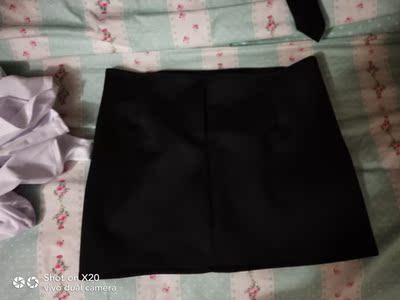 物流非常快，两天到拿到手，布料摸起来也很舒服！非常完美