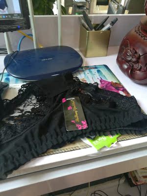 宝贝特别喜欢,质量无可挑剔,也非常漂亮,喜欢的美女们下单吧 宝贝特别喜欢,质量无可挑剔,也非常漂亮,喜欢的美女们下单吧