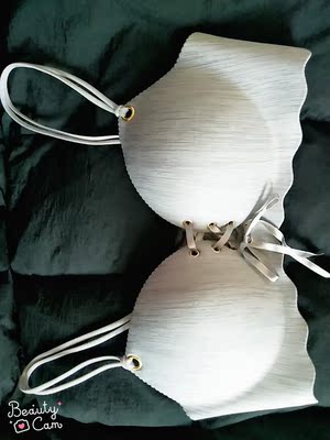 宝贝收到了，超喜欢，拿回家试了一下，穿着超舒服，款式也很喜欢，最主要的是聚拢效果好，👍👍做工质地都好得没话说，物超所值，呵呵，服务态度也好，在她家已经购买过几次了，每次都很满意，从没让我失望过 🌹🌹