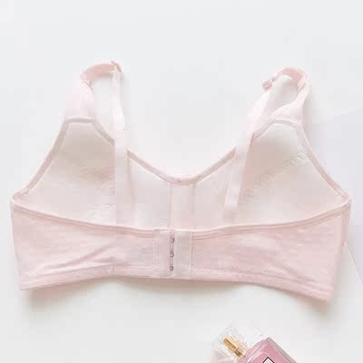 确实和图片上是一样的，应该是纯棉的里面看起来挺舒服，可惜我的胸太小买的最小的还是空了一点但还是能穿。