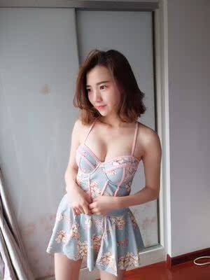 个人觉得还不错，面料柔软细腻 手感特别好 做工很精细 样式简单 大方 不会太爆漏 还带点小性感 很遮肉肉 不会显胖 显腿长 特别适合胸小 屁股小的女生 衣服弹性也不错 满意。