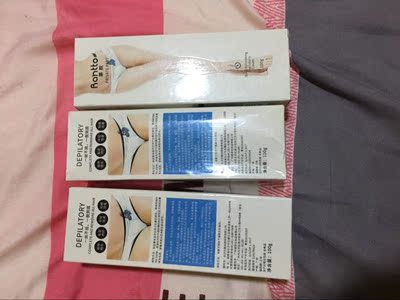 我的皮肤属于敏感肤质，所以一般都不怎么敢用这类脱毛产品的，看了很多评价说没有刺激效 果又还不错，就抱着试试的态度了，使用后，觉得真如评价所说的，脱毛温和不刺激，还脱得 挺干净，现在毛发都还没长出来哒，这是要绝毛的效果哇，真是大爱呀！效果真的很好 ，产品 很温和的，毕竟是私密部位的，所以这款产品挺适合的