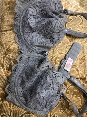 第一次买黑色的，感觉好，第二次买了灰色的，不错