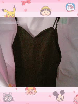 很喜欢裙子的款式，很修身，显的比较性感哦，裙摆不规则形状，也很漂亮，质量也不错，上身很舒服