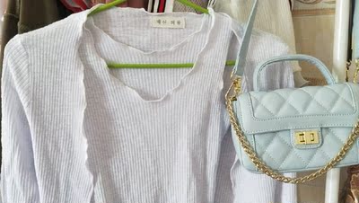 上身是清纯又性感的感觉……满意 上身是清纯又性感的感觉……满意