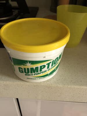 东西正宗，效果很不错，一罐真的可以用很久，以后会回购