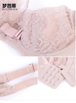 真心觉得内衣很不错啊。特别夏天穿薄款的特别舒服，物流也非常快！特别薄，穿上胸型也非常好看，料子很好，罩杯里料比较吸汗透气比较好，比实体店便宜很多。在这家店铺买了四件文胸了，质量都不错，以后就认这家了，喜欢的姐妹们可以放心购买啊。