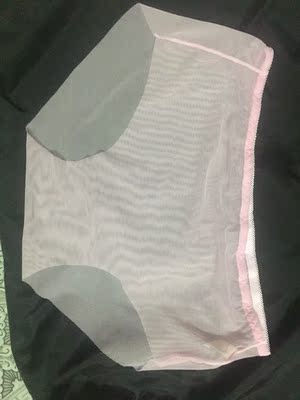 独立小包装，发货速度超快，面料很柔软，和想象中的透，凉，性感，几个颜色都超正，马上试穿了老公喜欢得不得了！还会再来，认定你家了。