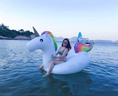 小姐妹说比基尼很漂亮,让我帮忙订购了一套! 小姐妹说比基尼很漂亮,让我帮忙订购了一套!