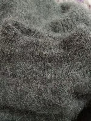 以前在天猫淘宝上买东西，都是系统自动好评，花了有好多好多钱，后来才知道淘宝评论得积分可以涨淘气值时，才知道评论的重要性，所以以后无论买什么东西，我都先把这段话复制粘贴下来，然后再写宝贝评论，没错，评论80个字以上就可以获得50个积分。