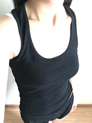 背心不错,买了黑白两件替换穿 背心不错,买了黑白两件替换穿