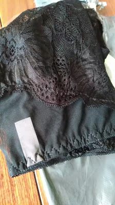 内容简介  没有皮草的华丽，也没有晚礼服的奢华，内裤始终像躲在衣橱里的神秘魔法棒。穿对你的那一款，就足以倾国倾城。因这最温柔的神秘包裹，让你散发出前所未有的妩媚女人味！