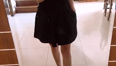 特别百搭，蓬蓬半身裙很自然，很俏皮，不显胖的，非常喜欢的裙子