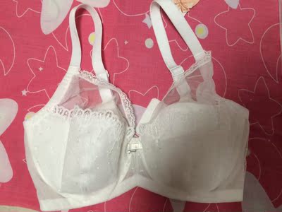 衣服包装特别好，很严实。做工也不错。