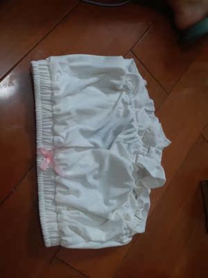 质量很好,料子摸着很舒服,但是我感觉还是有点短哈 质量很好,料子摸着很舒服,但是我感觉还是有点短哈