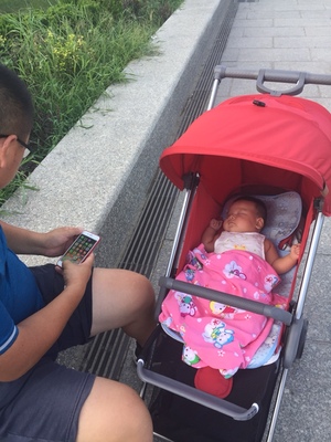 【揭秘】foofoo婴儿推车怎么样，轻便好用吗？是哪里的品牌的？