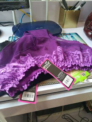 宝贝特别喜欢,质量无可挑剔,也非常漂亮,喜欢的美女们下单吧 宝贝特别喜欢,质量无可挑剔,也非常漂亮,喜欢的美女们下单吧