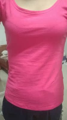 这是第二件了,没想到十三块钱可以买到这样的衣服,大家看图吧 这是第二件了,没想到十三块钱可以买到这样的衣服,大家看图吧