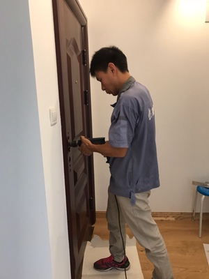 揭秘门锁装西勒奇指纹锁怎么样,安全灵敏吗?揭秘到底好不好用