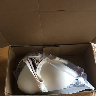 东西质量还不错，和实体店一样。搞活动时买的，价廉物美。