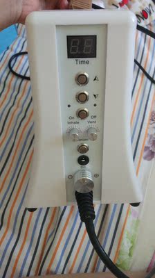 去碧波庭的店里做的很舒服所以决定买一个。试用了一段时间来评价,优点吸力大,罐的品类也很多,特别是刮痧的非常好用。缺点,六代声音很大,比实体店的声音大很多,大罐和小罐的接管子的口径不同,用同一根管,担心以后用小罐的时候会松。所以觉得大罐和小罐分开管子好一些。 去碧波庭的店里做的很舒服所以决定买一个。试用了一段时间来评价,优点吸力大,罐的品类也很多,特别是刮痧的非常好用。缺点,六代声音很大,比实体店的声音大很多,大罐和小罐的接管子的口径不同,用同一根管,担心以后用小罐的时候会松。所以觉得大罐和小罐分开管子好一些。