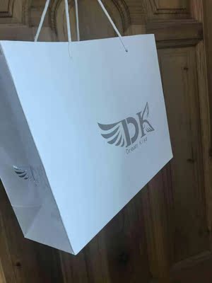 质量很好,聚拢效果也好 ,包装漂亮大气。 质量很好,聚拢效果也好 ,包装漂亮大气。