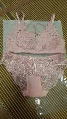 款式漂亮,物流快,包装仔细,颜色没有色差不错 款式漂亮,物流快,包装仔细,颜色没有色差不错