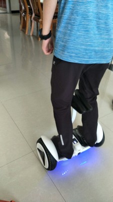 傲凤 平衡车儿童双轮电动扭扭车智能漂移车两轮成人代步车思维车