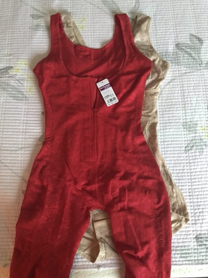 号码有误 同样的XL码差异这么大 号码有误 同样的XL码差异这么大