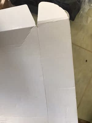 评价没有差评，只有五星描述相符。如果有，绝对差评。拿个鞋盒装？？是什么鬼哦。？包装不想吐槽了。之后就是内衣。天呐，太欺骗消费者了吧！！质量？外观？手感，质感不是菜市场的料子？还是我眼拙了。？简直了啊，价格不是很高，但这种料子，2倍的价格售出，不敢恭维了，要不是放暑假回来，将就着穿几次，退货麻烦。