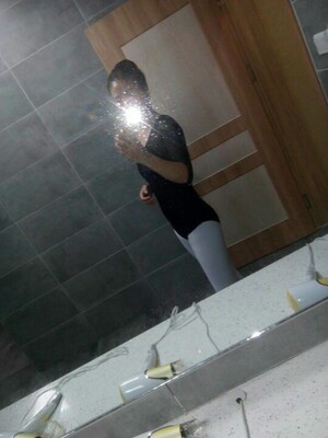 裤子还行弹力大 裤子还行弹力大