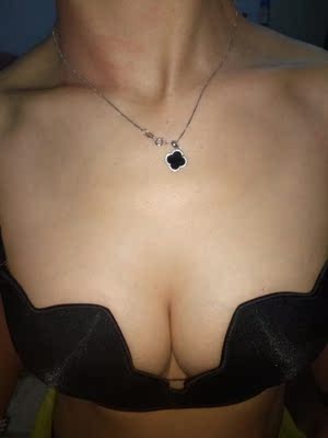 东西很不错，款式也很心仪，很喜欢，穿着也舒服，值得大家来购买