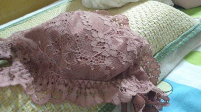 衣衣好看，材质舒服，透气，非常好搭衣服。有种小精致，小性感