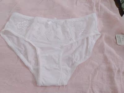 内衣超级好看，颜值非常高，非常喜欢。