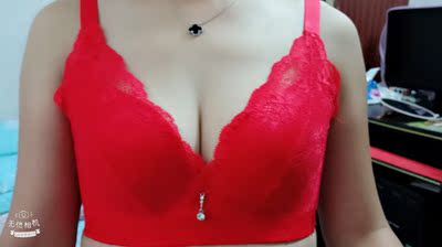 好看吗，嘻嘻。反正我觉得很好，穿的比几百块钱的内衣还好。下次还会来的。红色特别妖娆特别性感，特别骚气