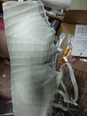 软软的布料挺好的，尺码刚刚好，白的也不透明