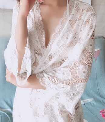 性感，穿着睡觉也不扎身，白色很喜欢，满意