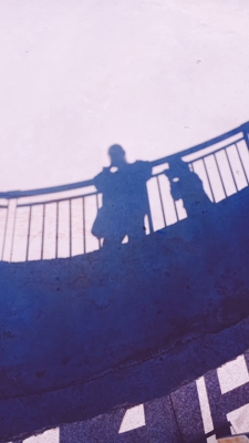 还没穿但是很好看 以前在天猫淘宝买东西，都是系统自动好评。后来才知道淘宝评论得积分可以涨淘气值时，才知道评论的重要性。所以以后无论买什么东西，我都把这段话复制粘贴下来，然后再写宝贝评论。没错评论八十个字以上就可以获得50积分。