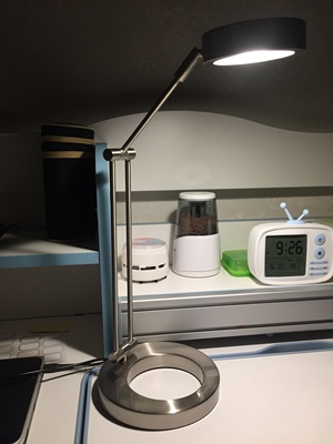 分析给孩子买德国柏曼护眼灯怎么样,真的有用吗?哪款好?