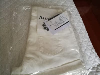 东西很好，做工，材料都很好，就是我买小了，不过运费太贵了不划算，就这样吧，不退，客服也很好