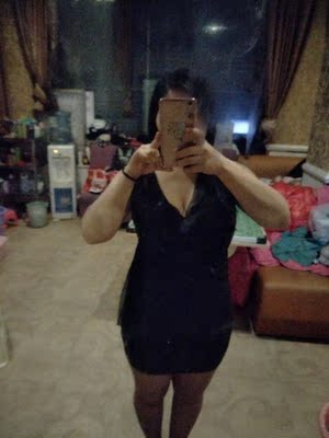 我平时都是穿大码的衣服,现在这款衣服我都买了加大码的了,穿在身上还是小了点,衣服是很好看就是薄了些,各位朋友要买这款衣服的话请谨慎要是你穿大码的衣服一定要多加两个码子买才行,这款衣服偏小号,还有胸前太露了 我平时都是穿大码的衣服,现在这款衣服我都买了加大码的了,穿在身上还是小了点,衣服是很好看就是薄了些,各位朋友要买这款衣服的话请谨慎要是你穿大码的衣服一定要多加两个码子买才行,这款衣服偏小号,还有胸前太露了